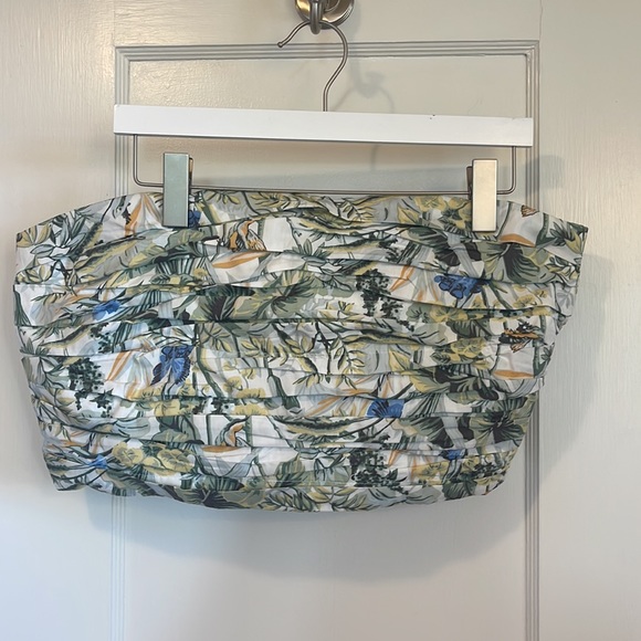 Abercrombie & Fitch NWT Top | Size XL - Picture 7 of 13